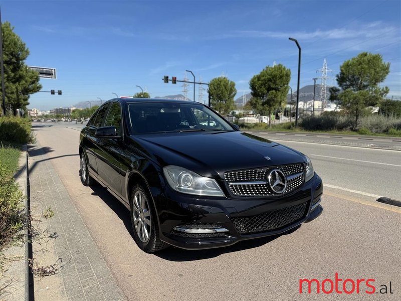 2012' Mercedes-Benz C 200 photo #1