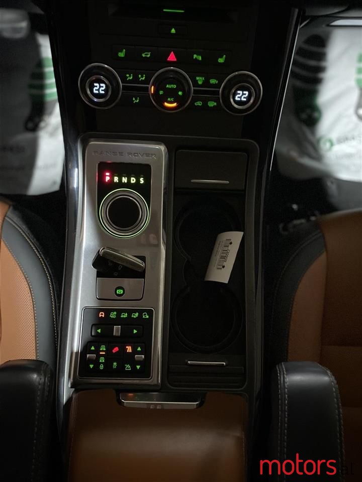 2012' Land Rover Range Rover Sport photo #3
