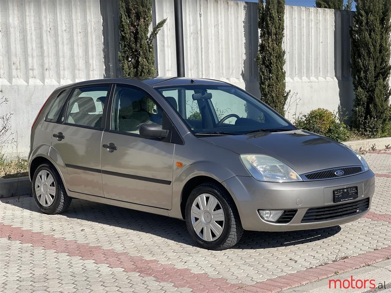 2004' Ford Fiesta photo #2