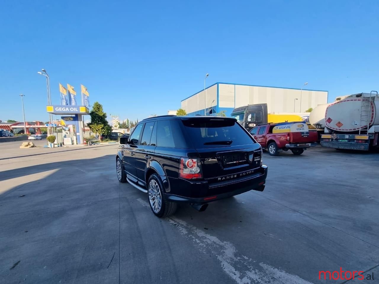 2010' Land Rover Range Rover Sport photo #5