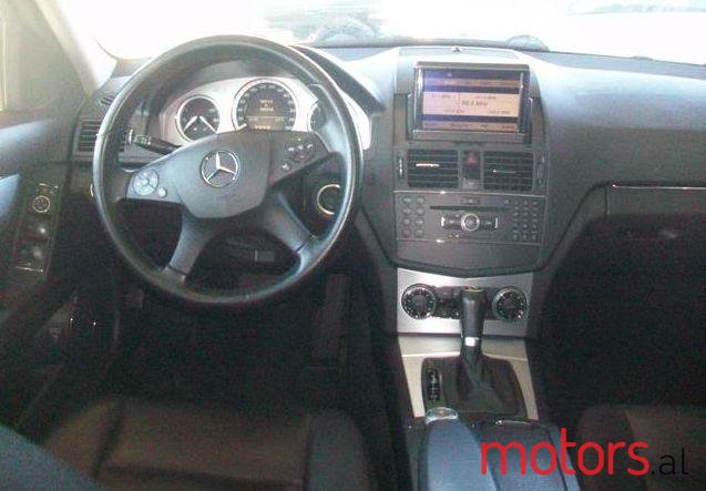 2008' Mercedes-Benz C-Class photo #1