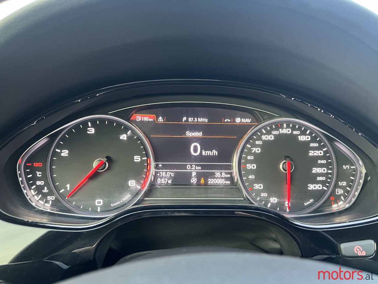 2014' Audi A8 photo #7