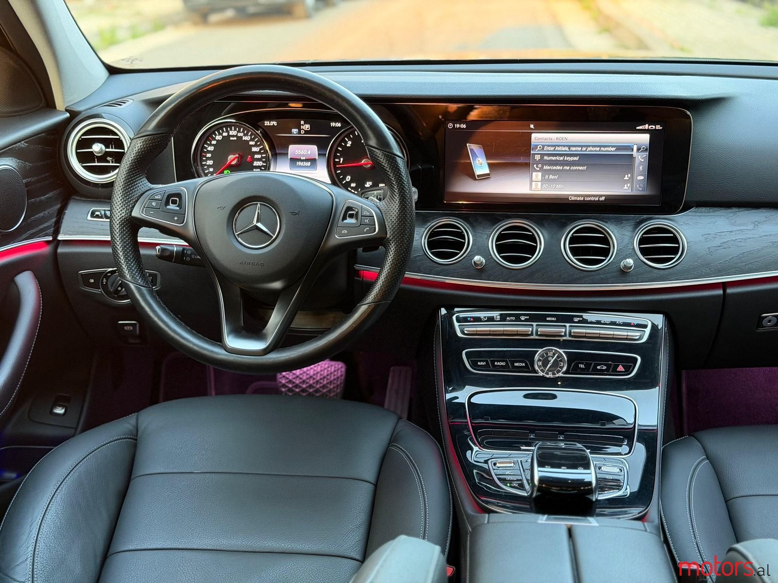 2018' Mercedes-Benz E 220 photo #3