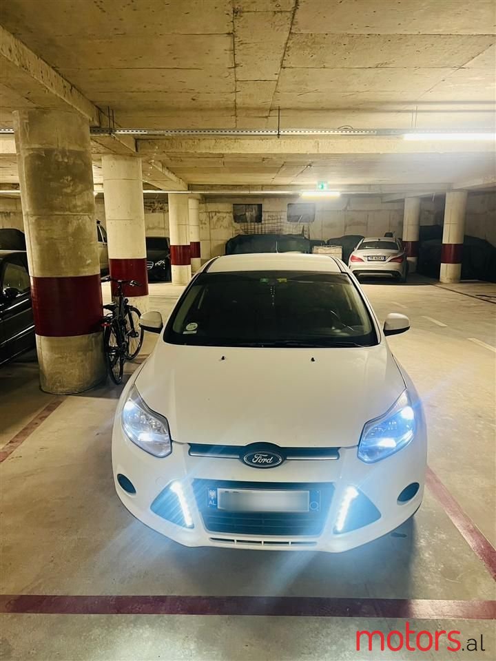 2011' Ford Focus photo #1