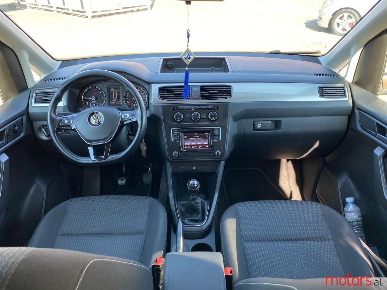 2016' Volkswagen Caddy photo #5