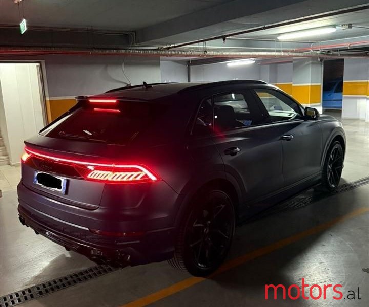 2019' Audi Q8 photo #3