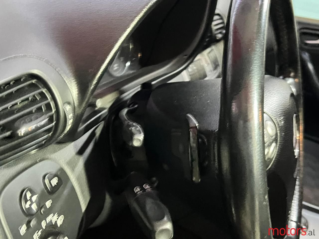 2005' Mercedes-Benz C 200 photo #2