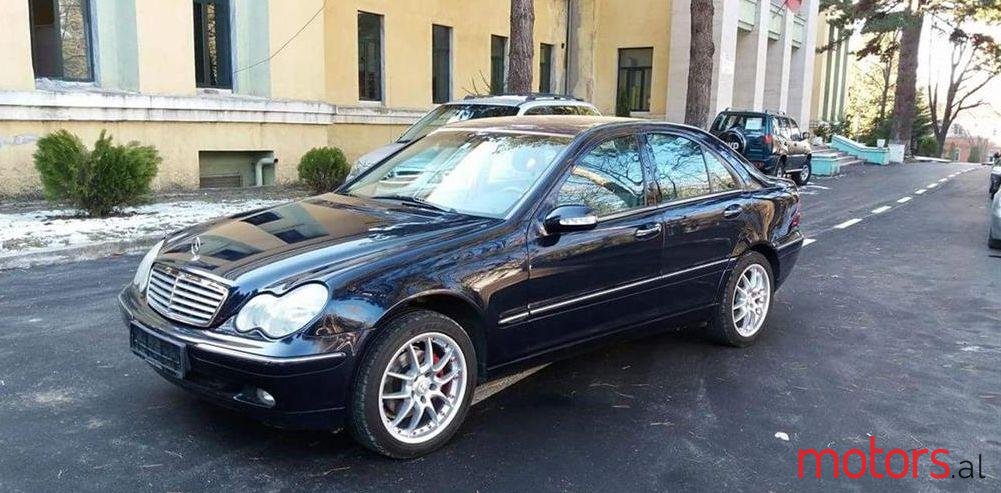 2002' Mercedes-Benz C 220 photo #1