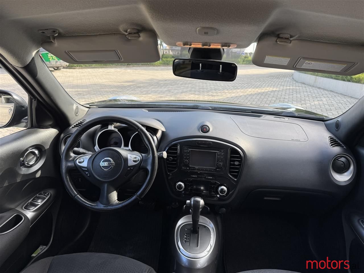 2012' Nissan Juke photo #5