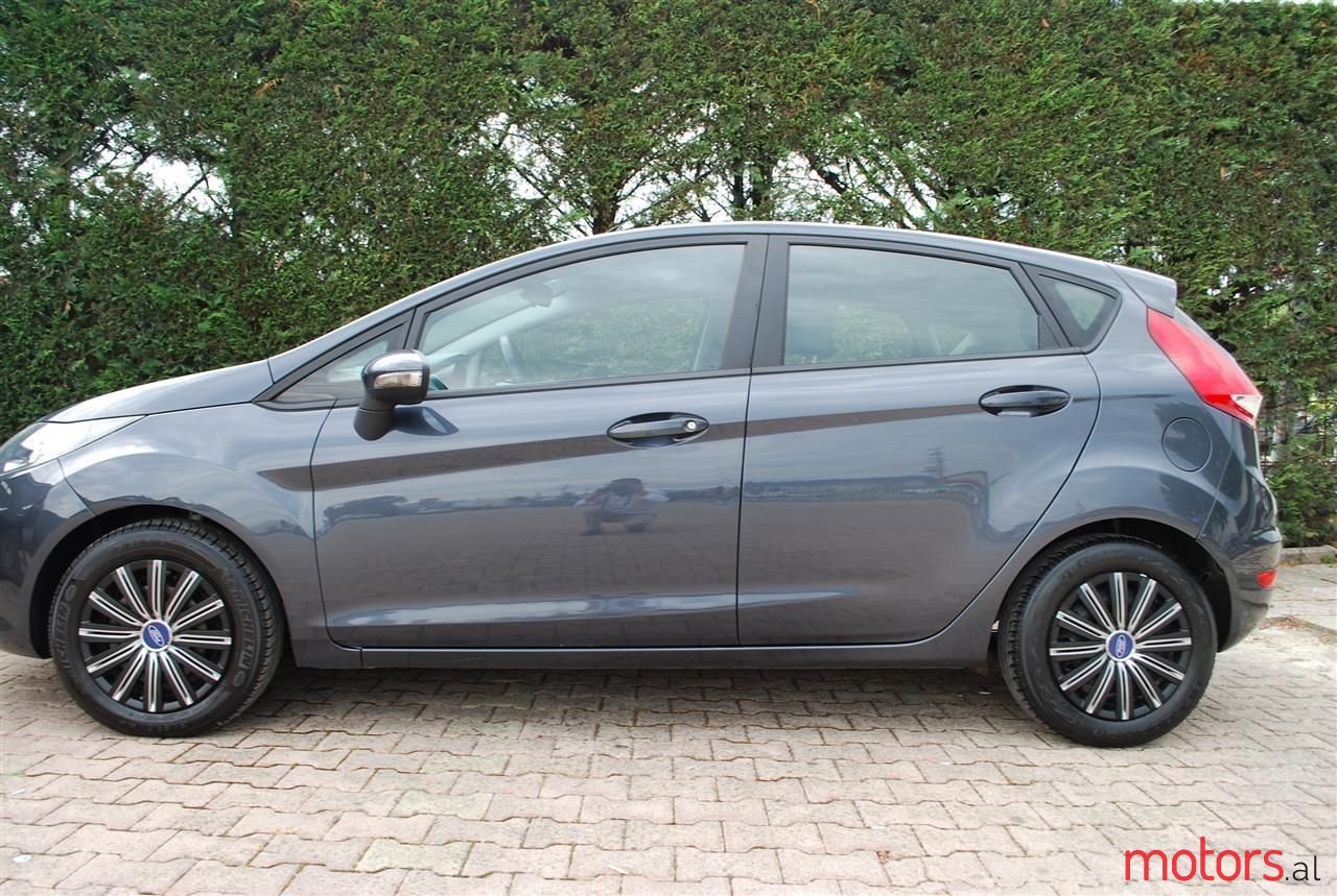 2010' Ford Fiesta photo #4