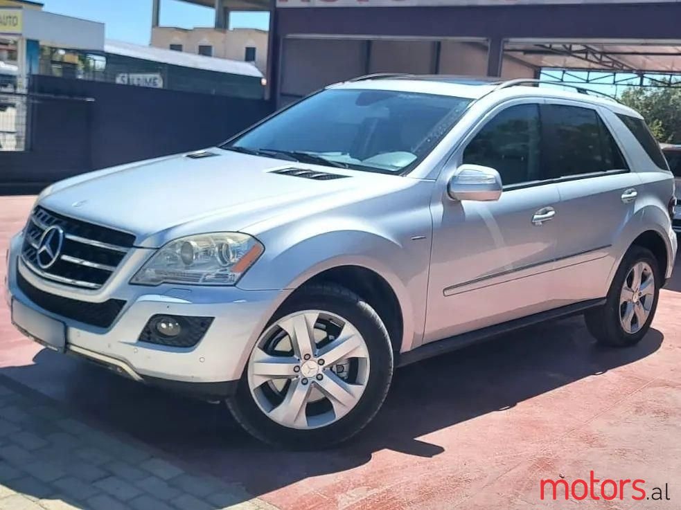 2009' Mercedes-Benz ML 320 photo #1