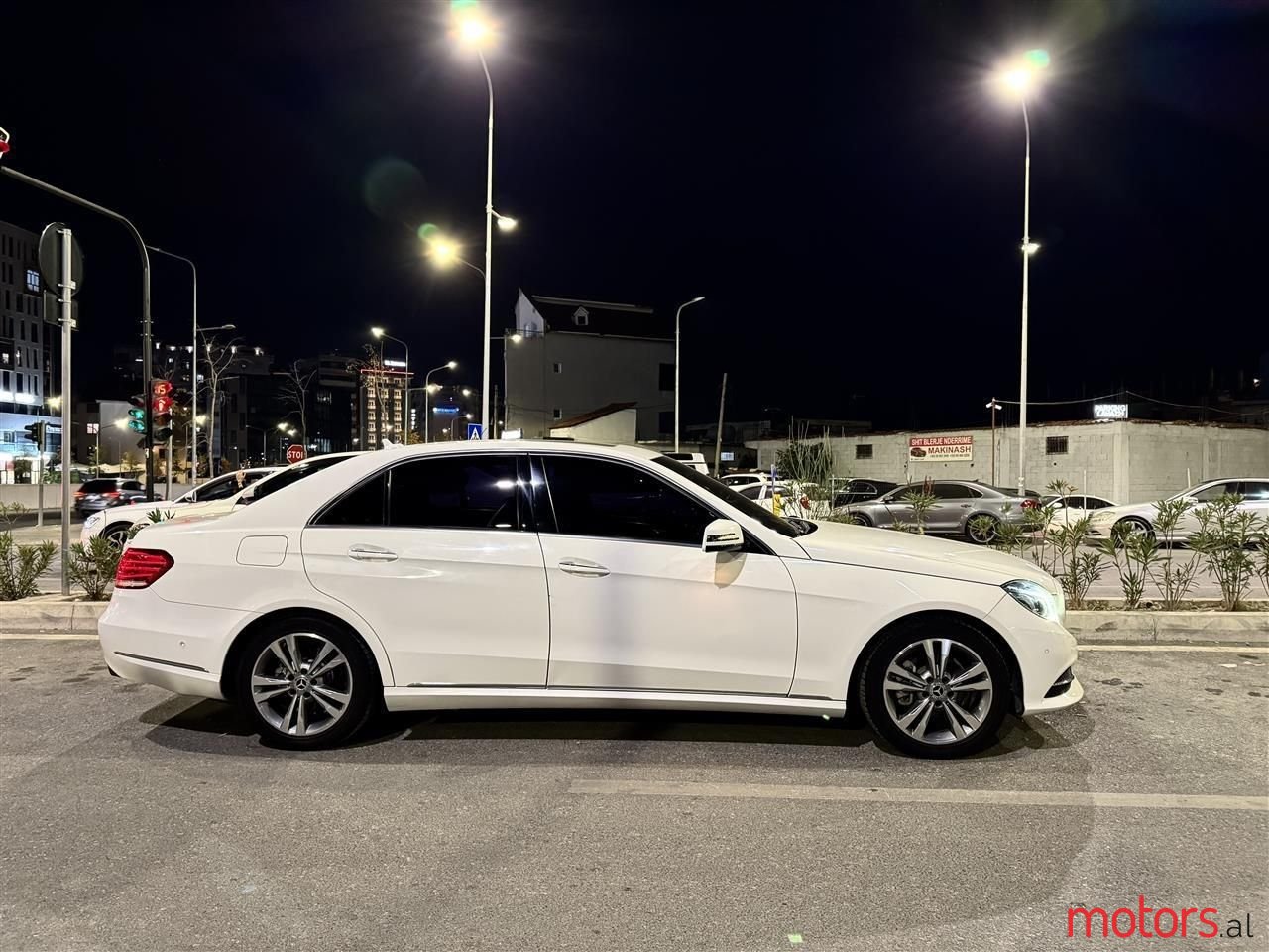 2014' Mercedes-Benz E 220 photo #3