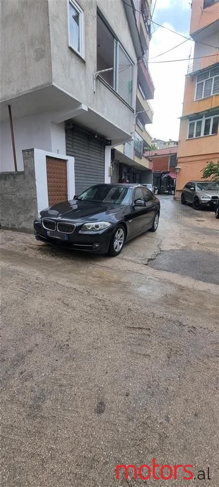 2010' BMW 530 photo #1