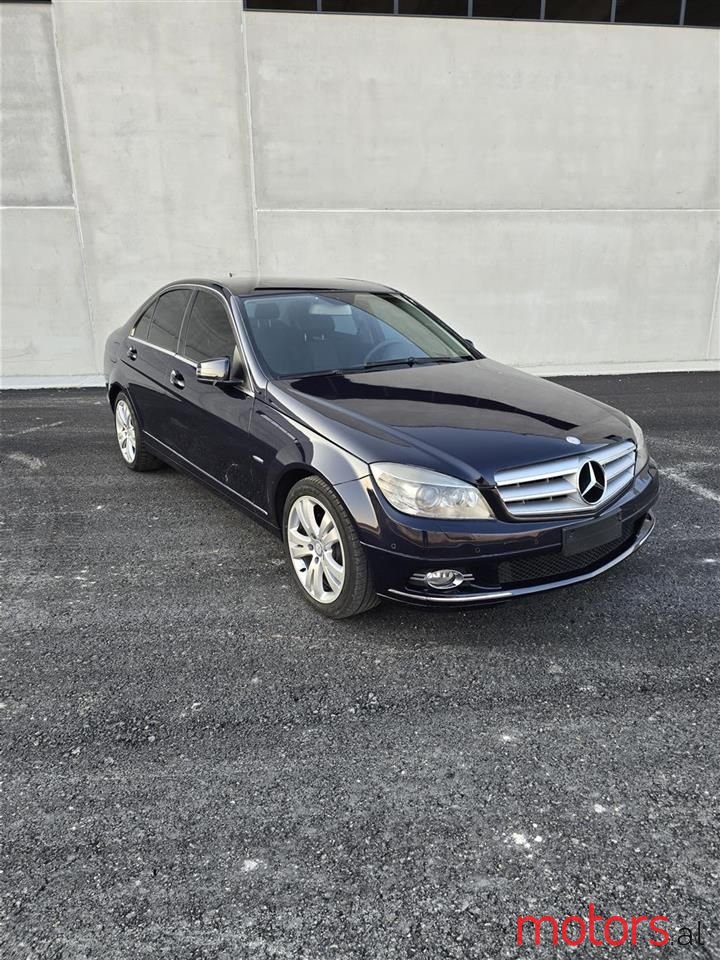 2009' Mercedes-Benz C 320 photo #2