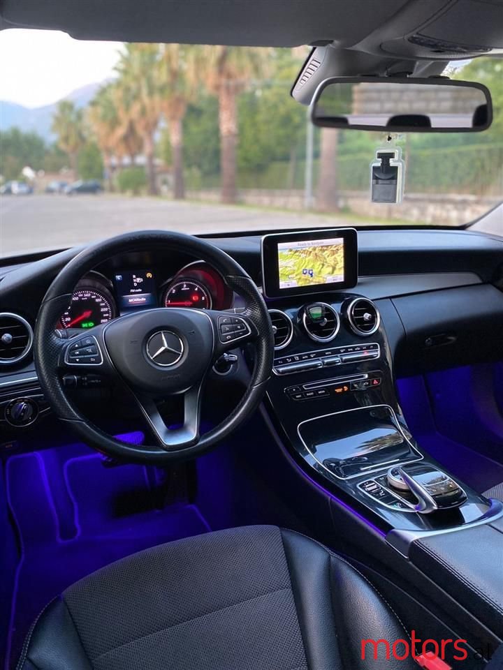 2015' Mercedes-Benz C 200 photo #3