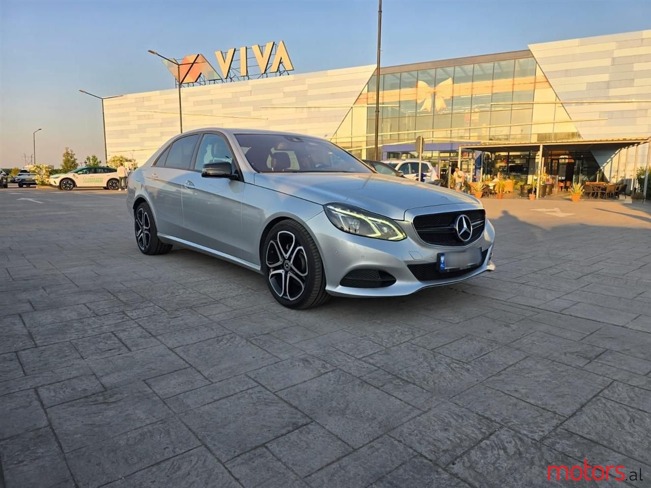 2015' Mercedes-Benz E 220 photo #5