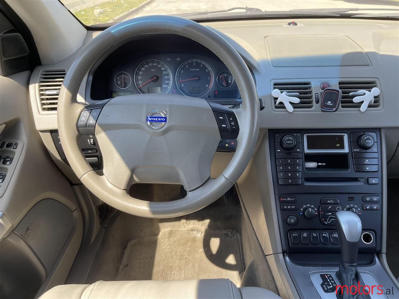 2004' Volvo Xc 90 photo #6