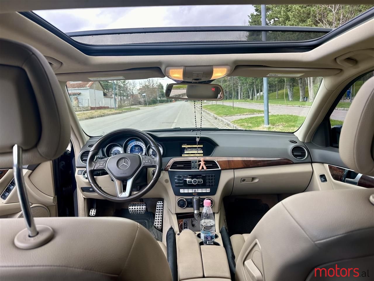 2013' Mercedes-Benz C 300 photo #3