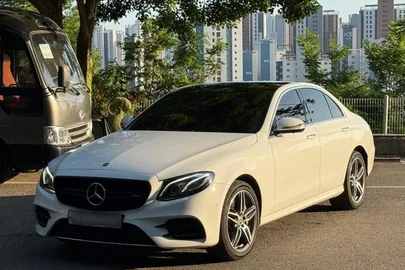 2017' Mercedes-Benz E 350