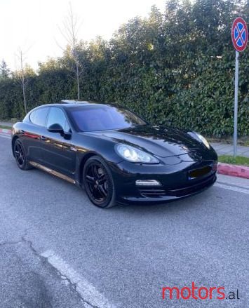 2013' Porsche Panamera photo #1