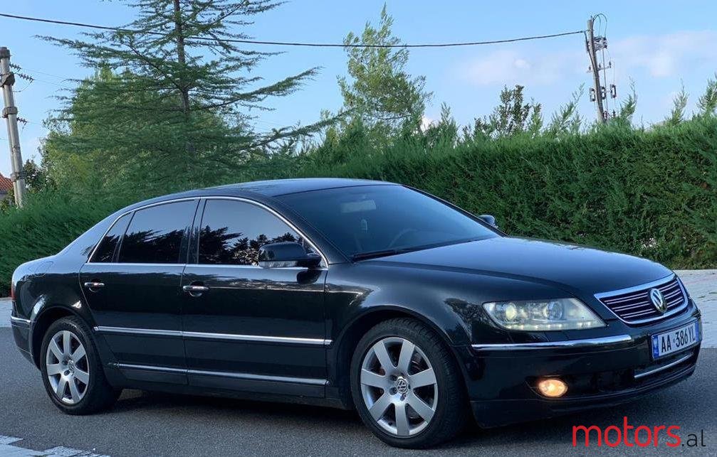 2008' Volkswagen Phaeton photo #1