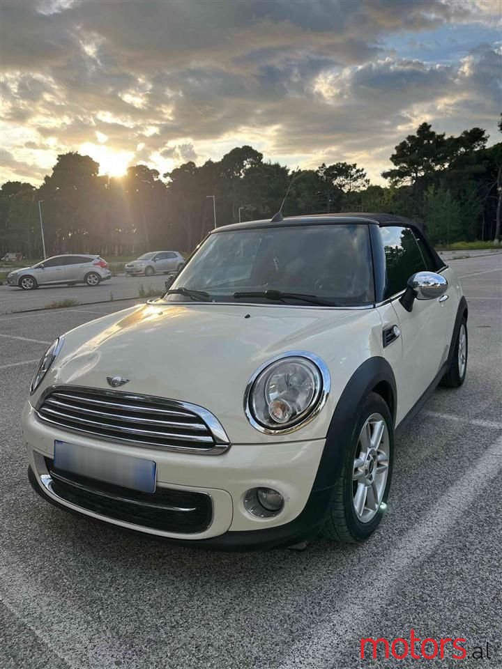 2014' MINI Cooper photo #1