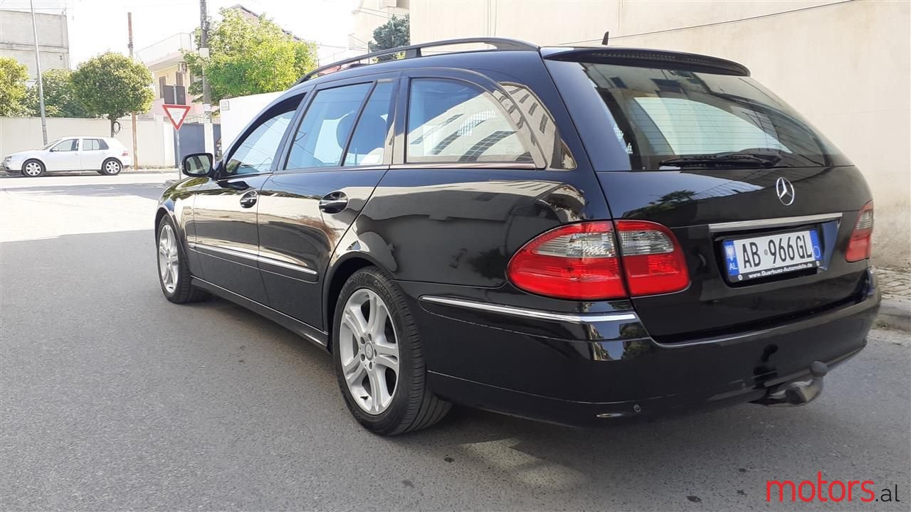 2007' Mercedes-Benz E 220 photo #4