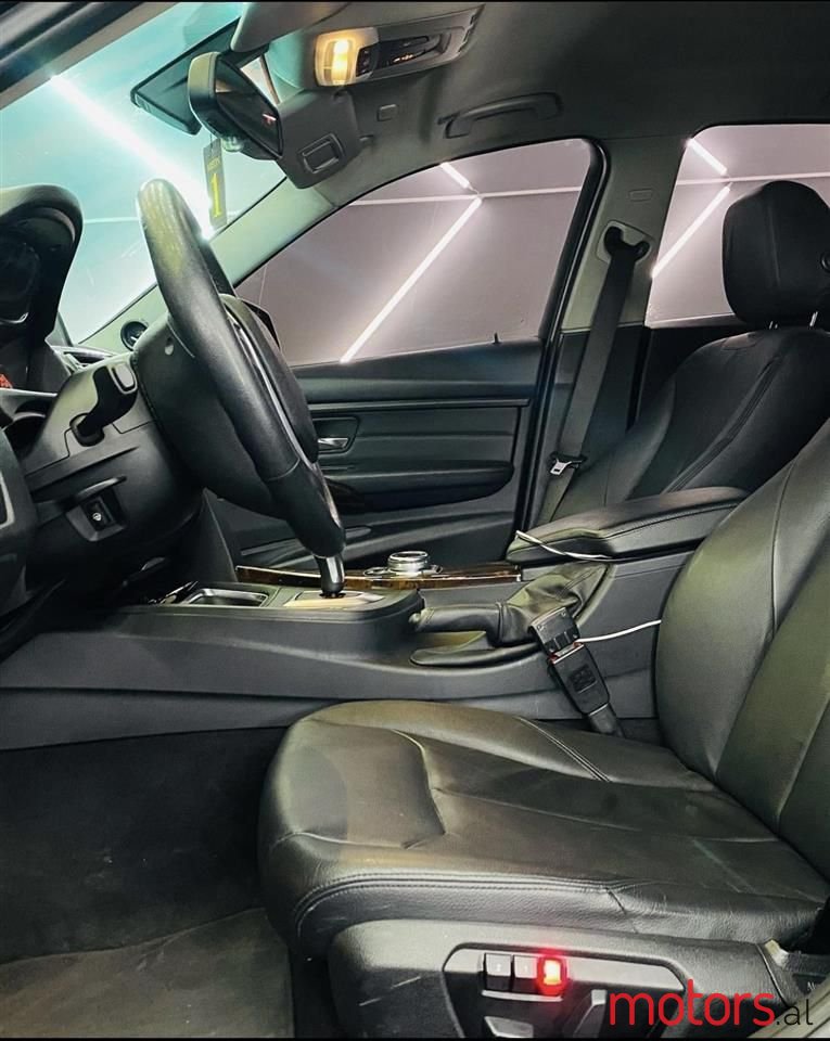 2015' BMW 328 photo #2