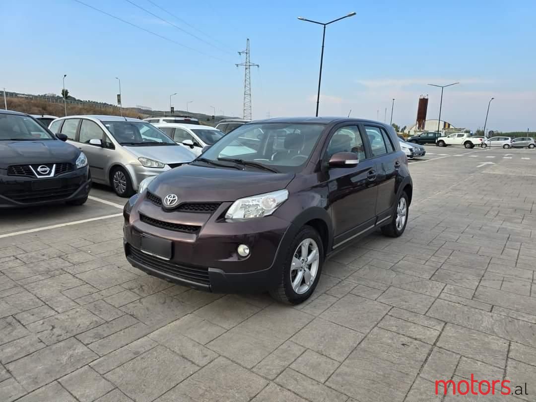 2009' Toyota Urban Cruiser photo #3