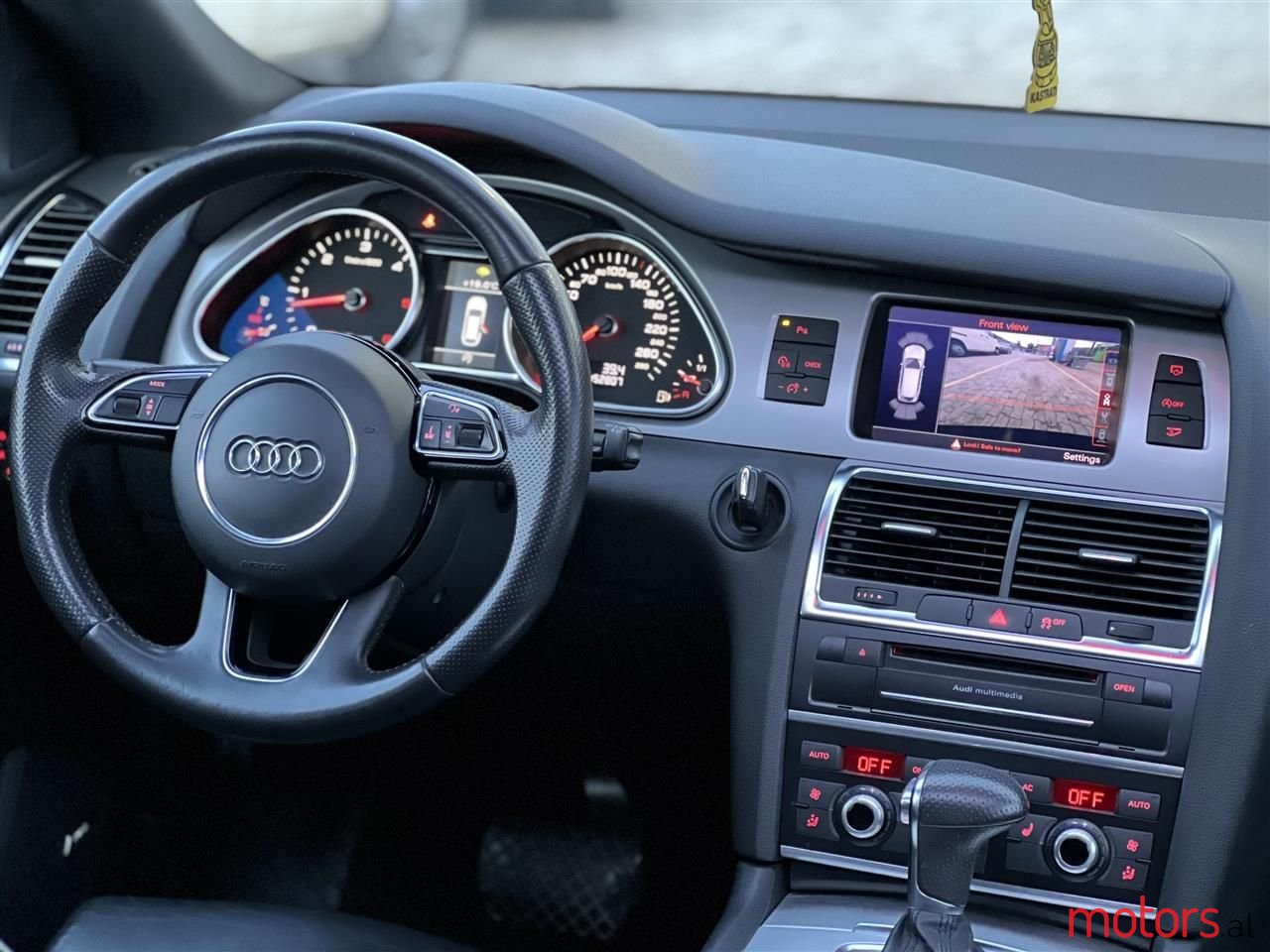 2013' Audi Q7 photo #6