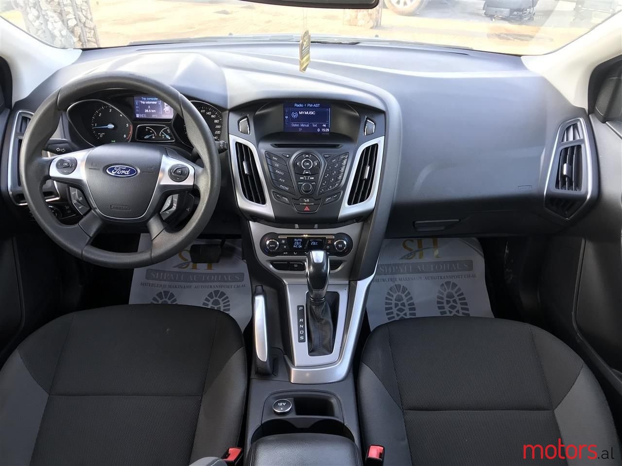 2011' Ford Focus photo #4