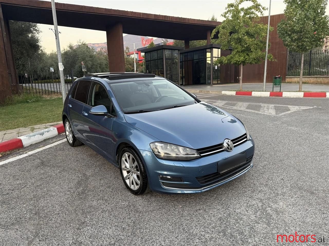 2014' Volkswagen Golf photo #5