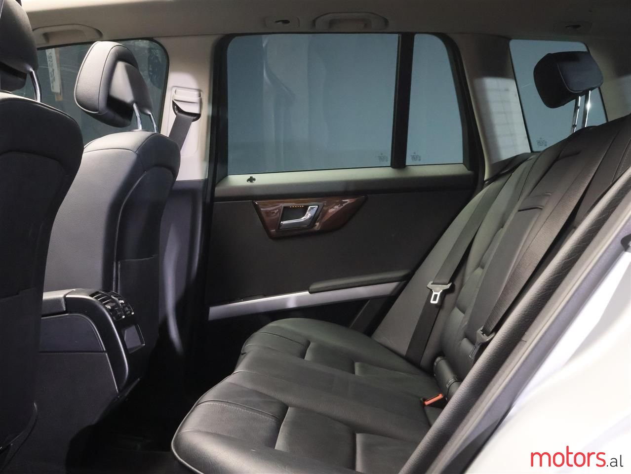 2012' Mercedes-Benz GLK 220 photo #6