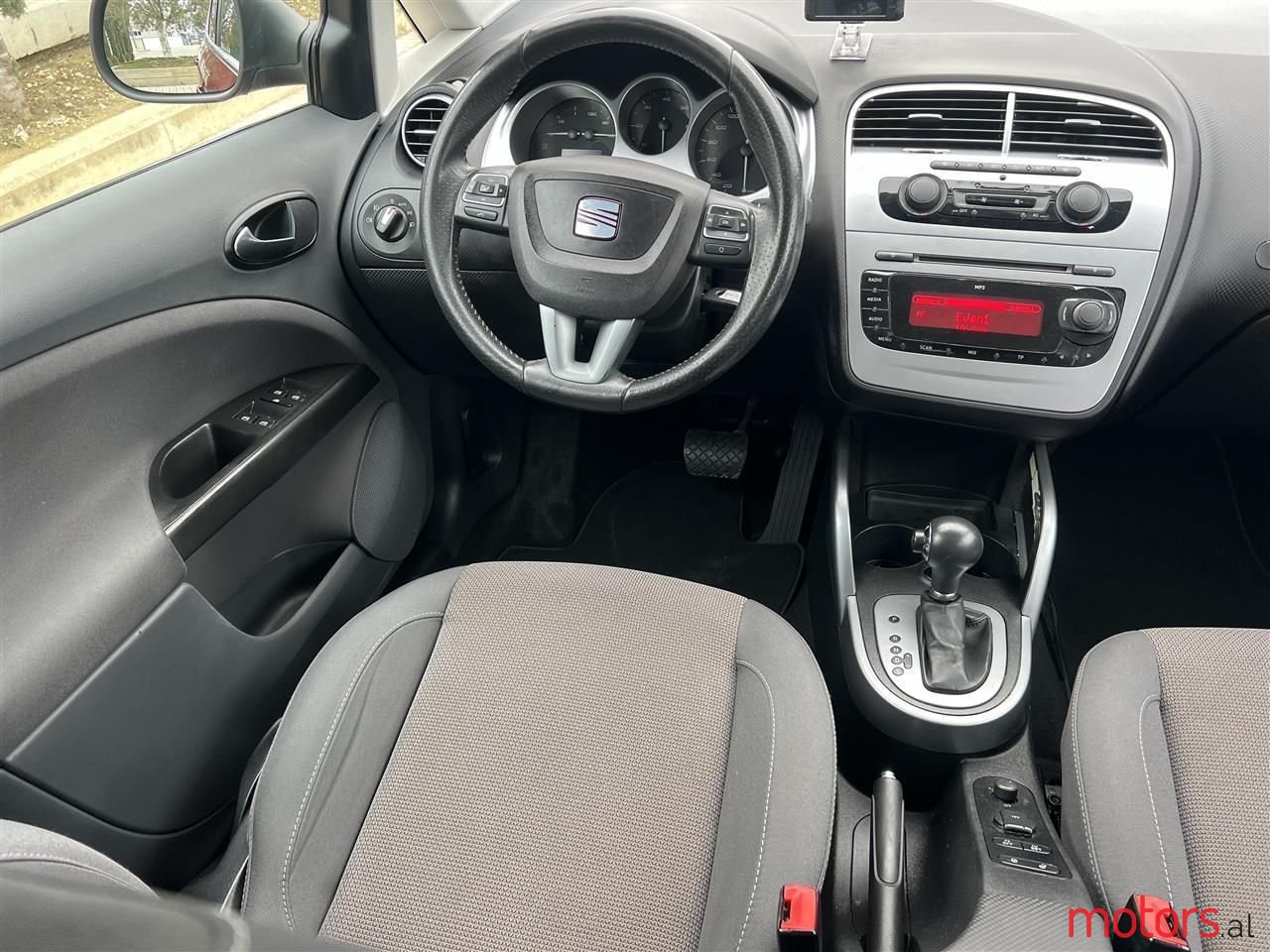 2009' SEAT Altea photo #2