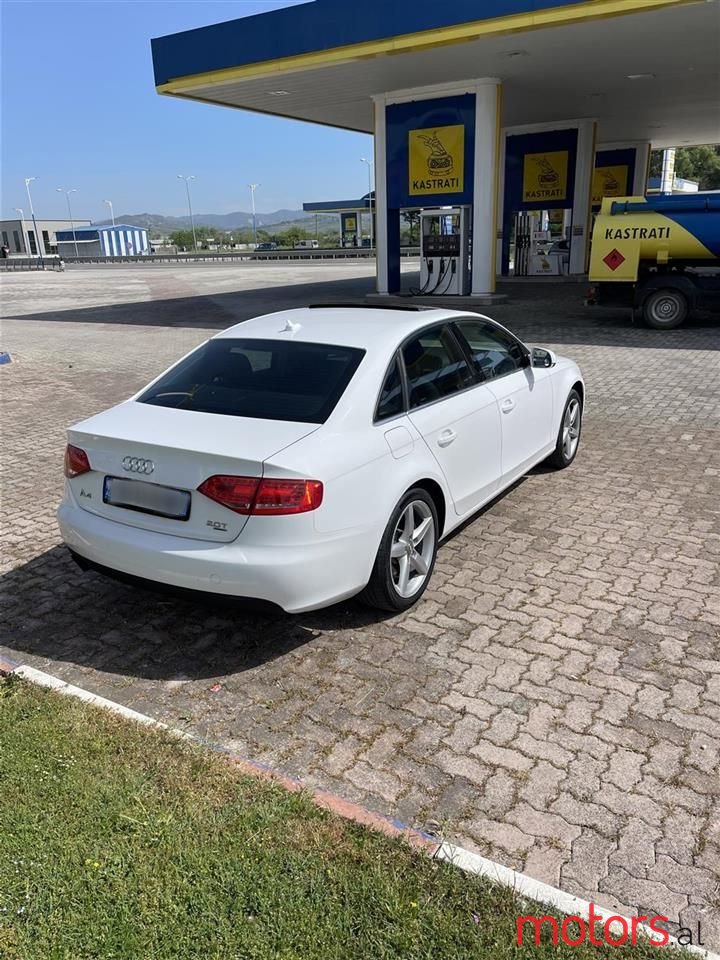 2012' Audi A4 photo #3