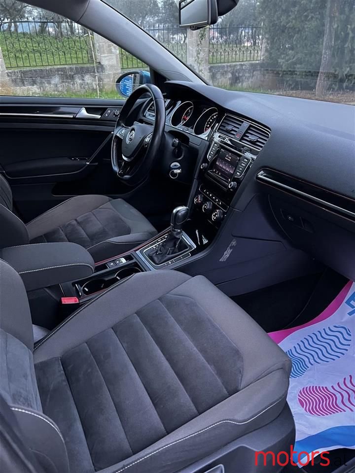 2013' Volkswagen Golf photo #6