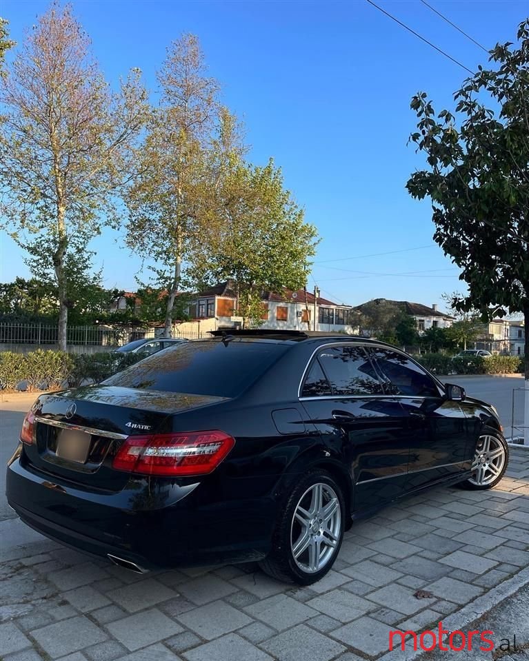 2010' Mercedes-Benz E 55 AMG photo #6