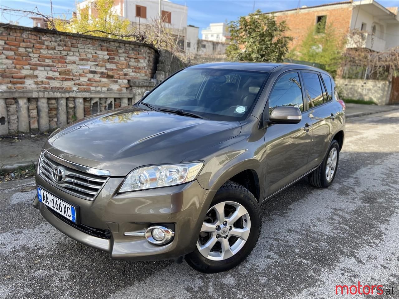 2011' Toyota RAV4 photo #1