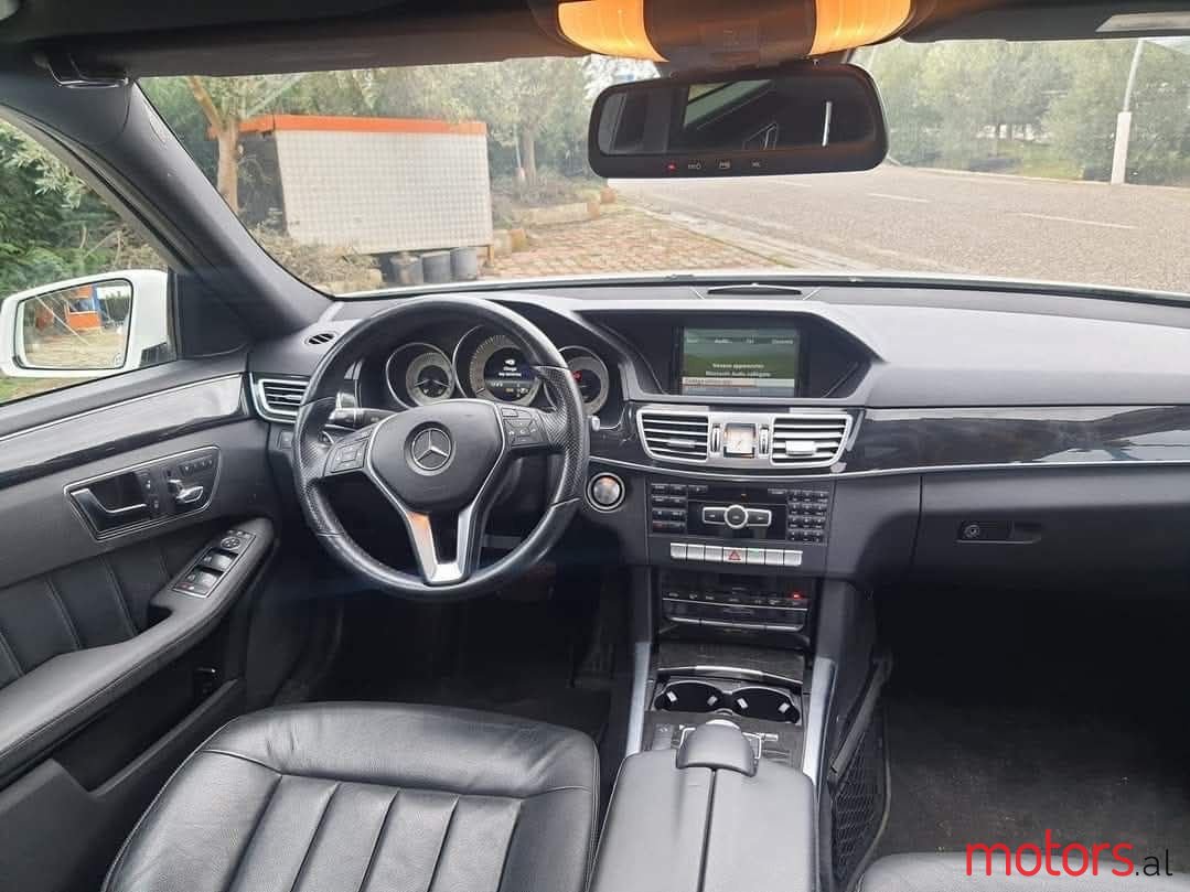 2014' Mercedes-Benz E 220 photo #4