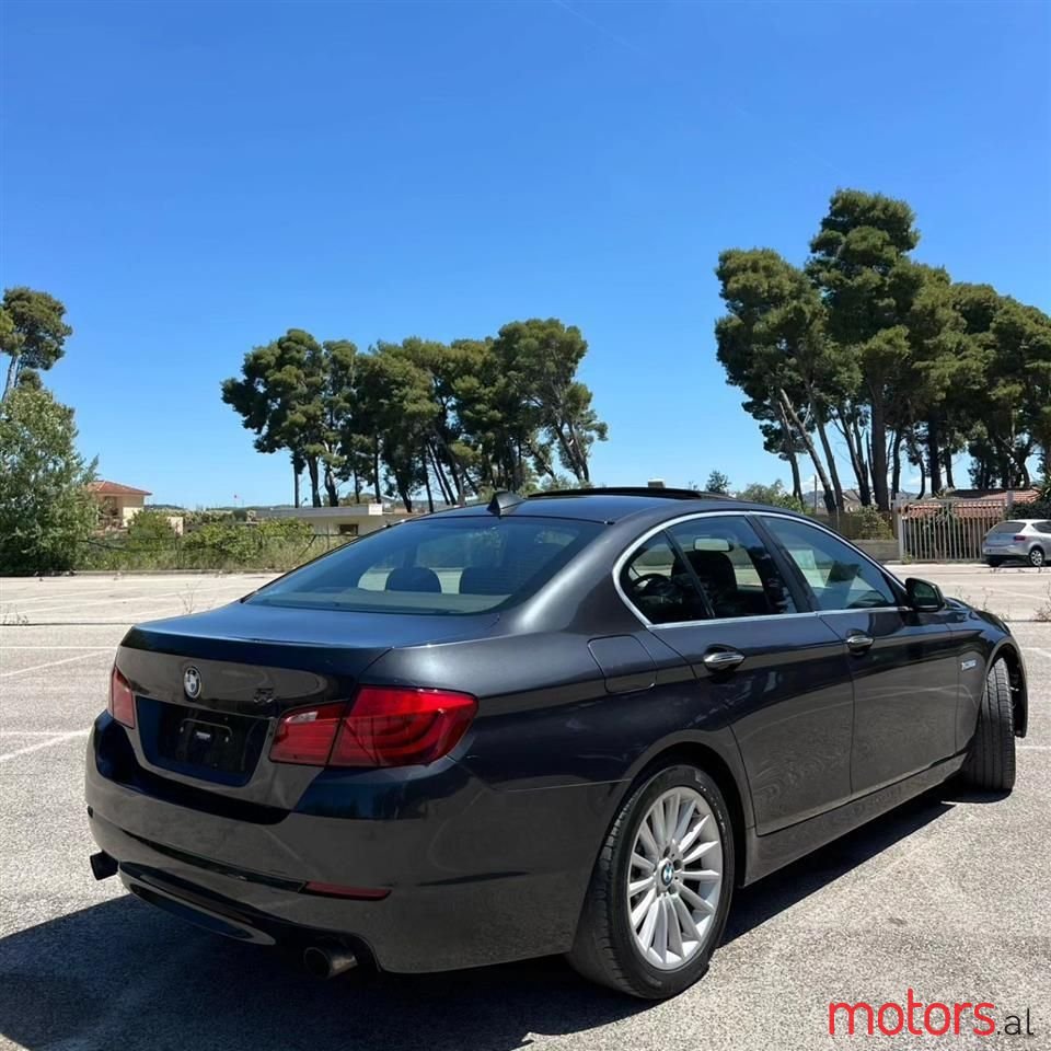 2013' BMW 535 photo #3