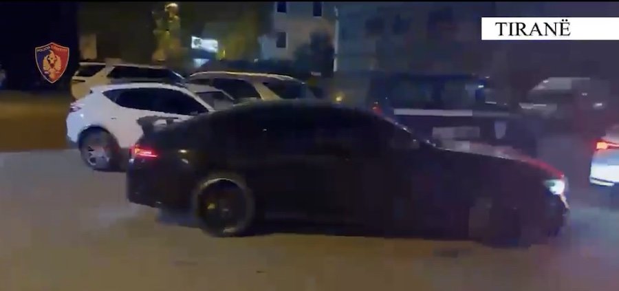 I vidhnin në Gjermani, i shisnin në Shqipëri/ Goditet grupi, sekuestrohen tre automjete me vlerë 450 mijë euro