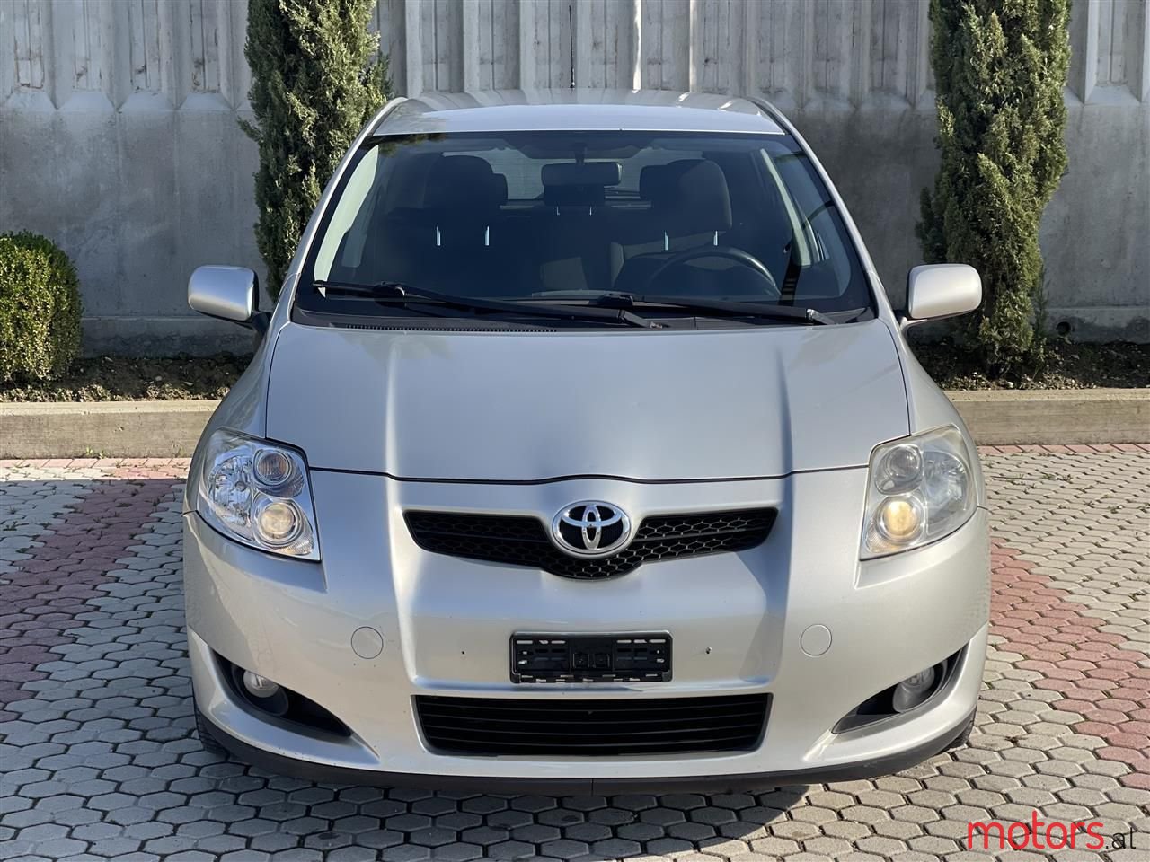 2007' Toyota Auris photo #6