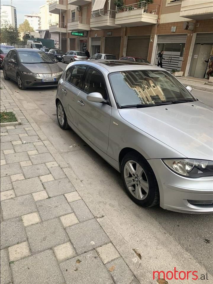 2008' BMW 118 photo #2