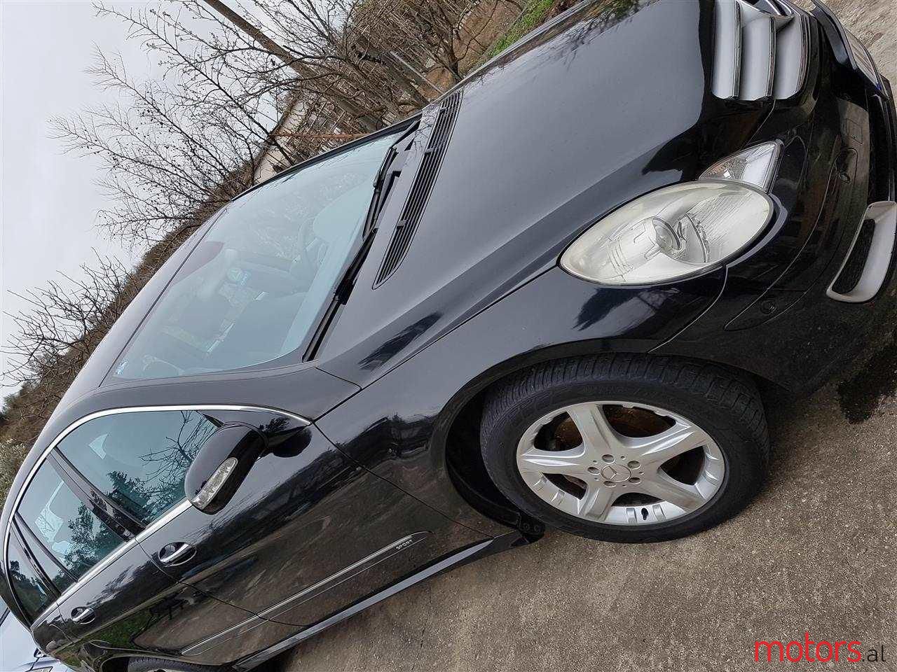 2008' Mercedes-Benz R 320 photo #4