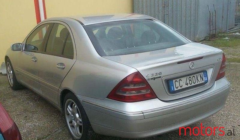 2003' Mercedes-Benz C 220 photo #1