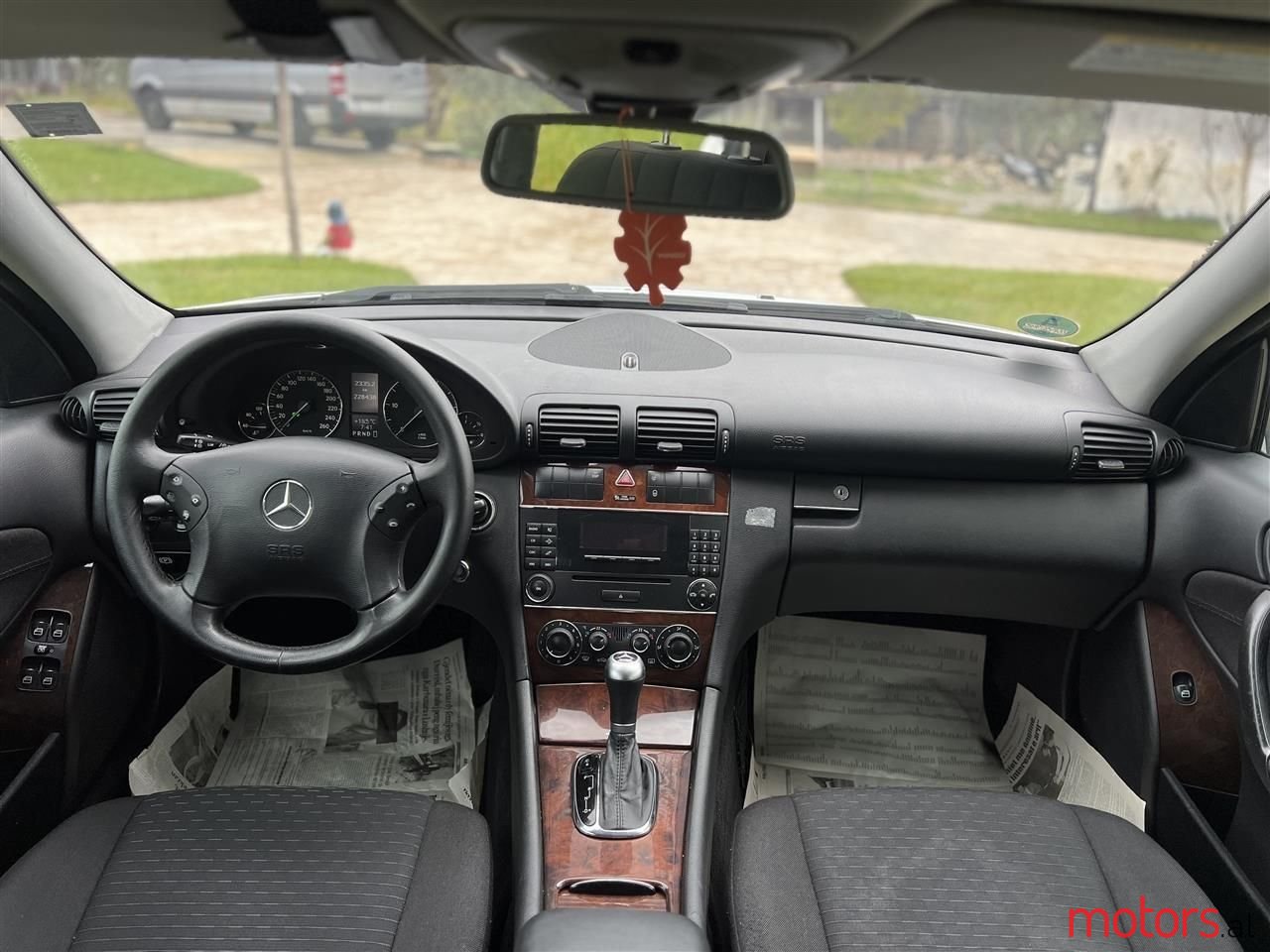 2006' Mercedes-Benz C 220 photo #2