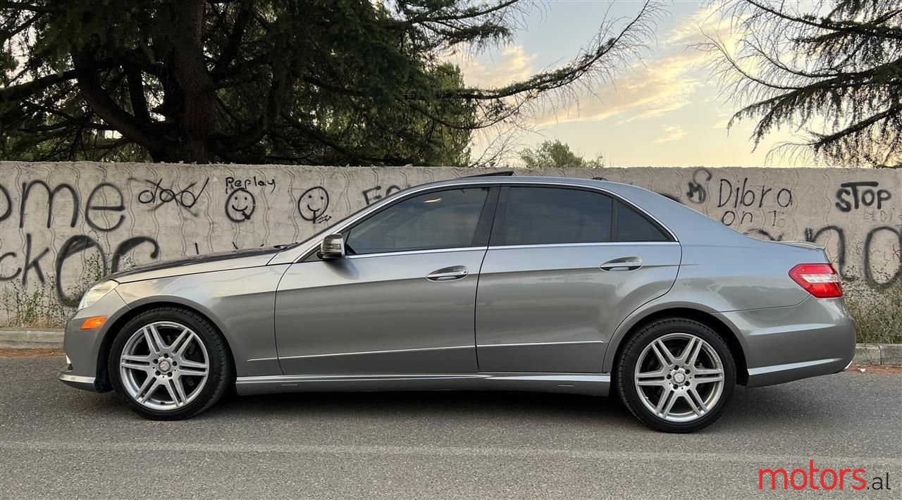 2011' Mercedes-Benz E 350 photo #6