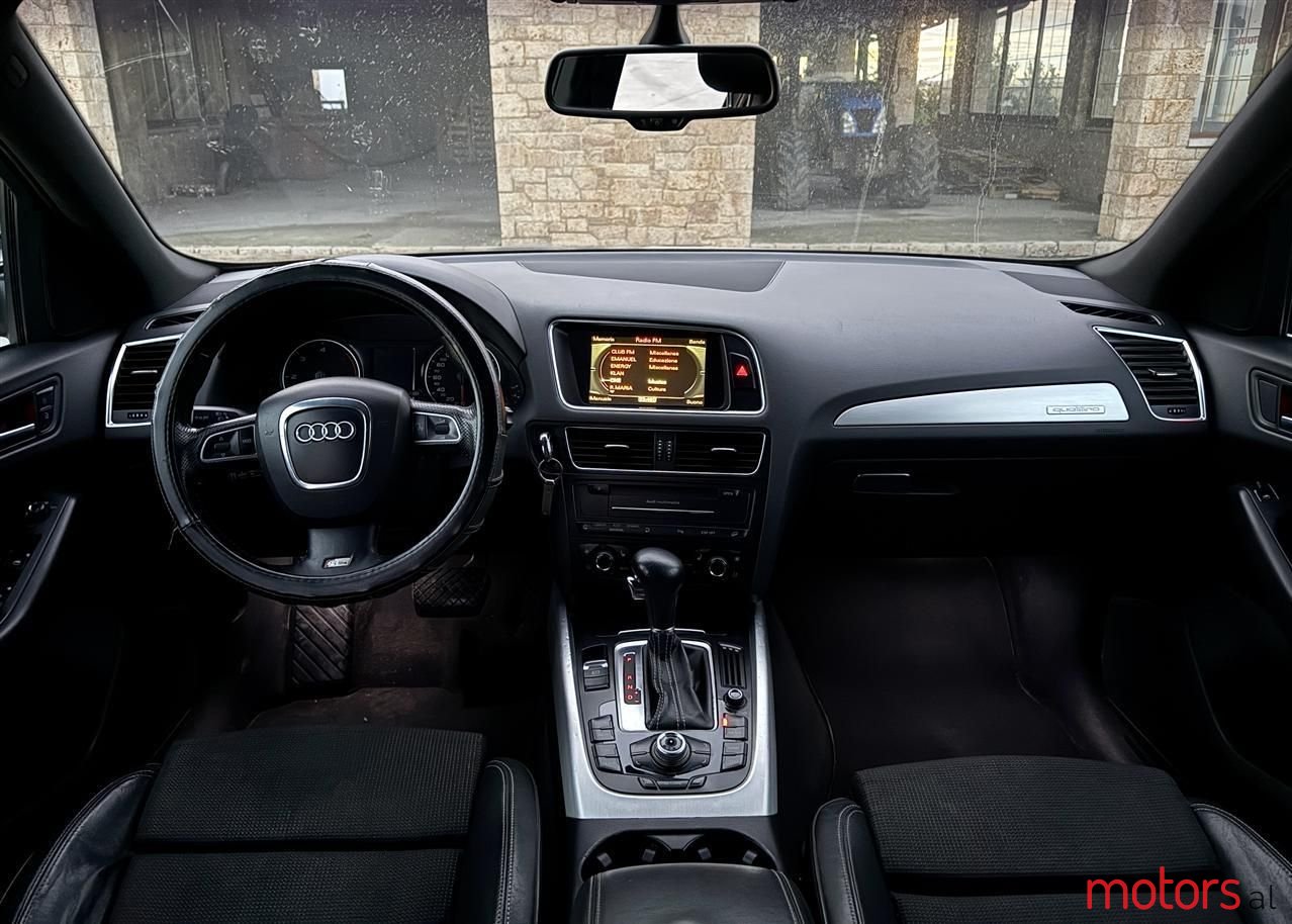2010' Audi Q5 photo #1