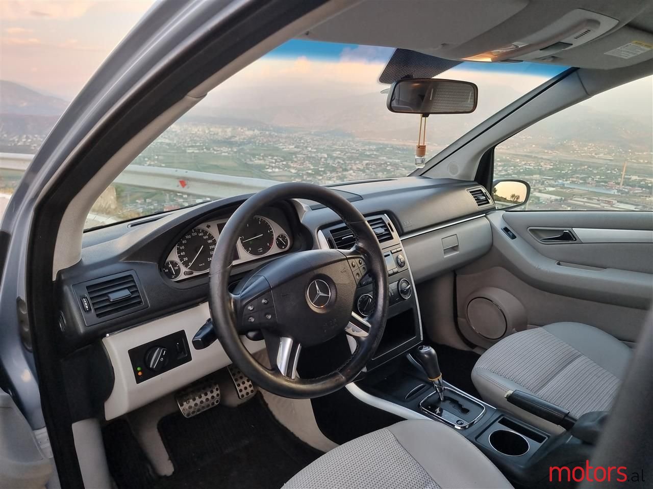 2006' Mercedes-Benz B 180 photo #4