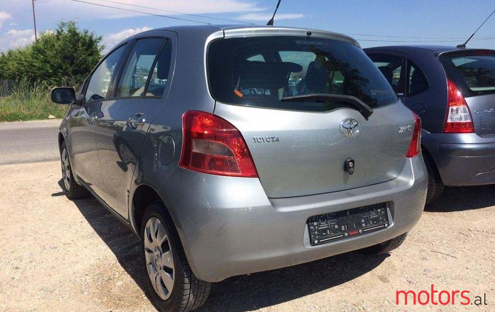 2007' Toyota Yaris photo #1